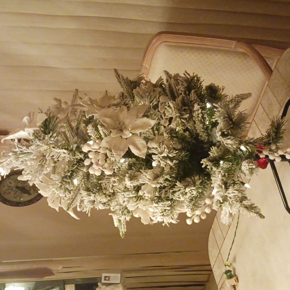 Lighted 3ft holiday Tree by Valeri Parhill/Qvc, plug-in,lightly flocked,,,NEW - Picture 12 of 12